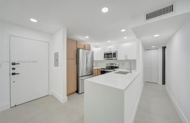 9455 W Flagler St photos photos