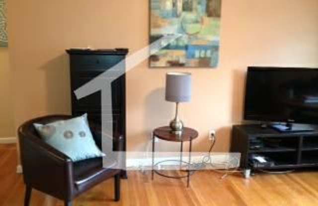 207 Kent St #18R Brookline MA 02446 Gallery 3