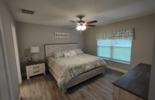 1704 W Cary Dr Gallery 2
