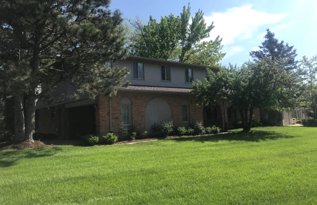 940 Homestead Ct - 940 Homestead Court, Rochester Hills, MI 48309