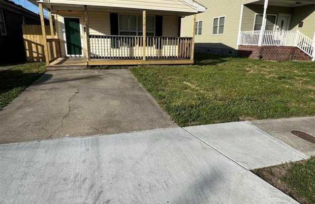1002 Roseclair Street photos photos
