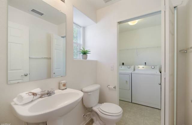 5895 Biscay St Unit D Gallery 4