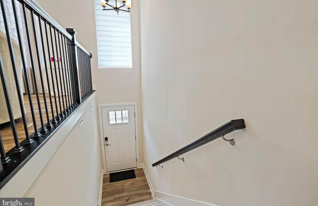3057 PERTHSHIRE Place Gallery 3