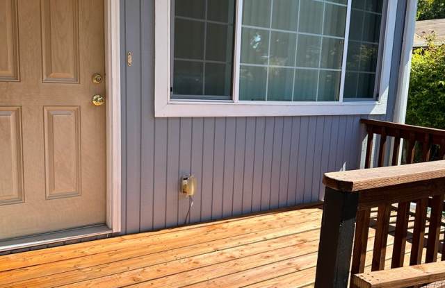 Coos Bay 3 bedroom home Gallery 3