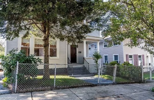 52 Dunnell Avenue 2 - 52 Dunnell Avenue, Pawtucket, RI 02860
