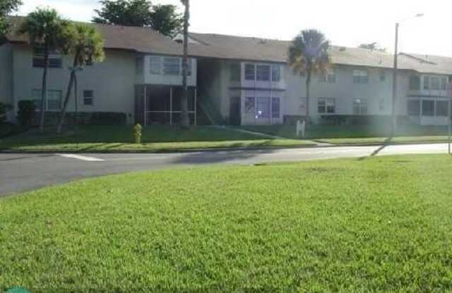 365 W LAUREL DR - 365 West Laurel Drive, Margate, FL 33063