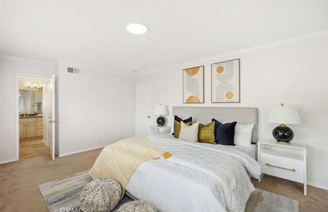 23296 Buckland Lane Gallery 2