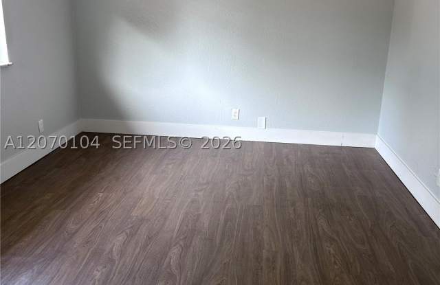 2181 Catherine Dr Gallery 4