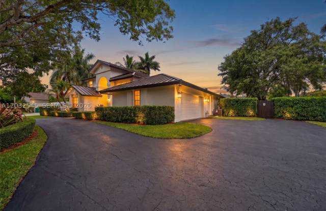 8224 SW 178th Ter photos photos