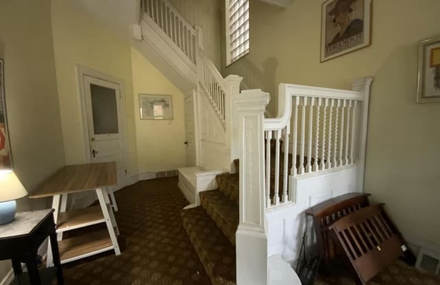 327 S Atlantic Ave Unit 3 - 327 South Atlantic Avenue, Pittsburgh, PA 15224