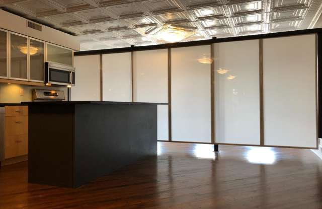 126 MARKET Street Gallery 3