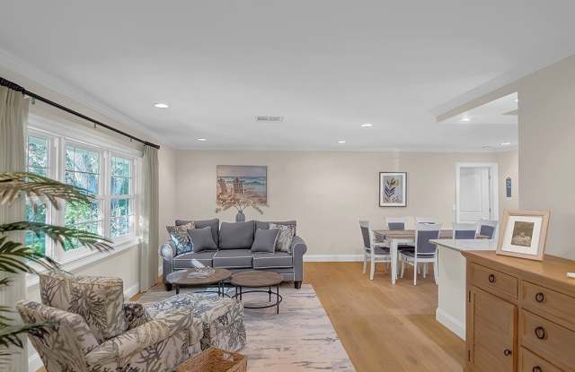 1526 Pelican Lane Gallery 3