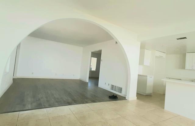 259 Larcom Street Gallery 2