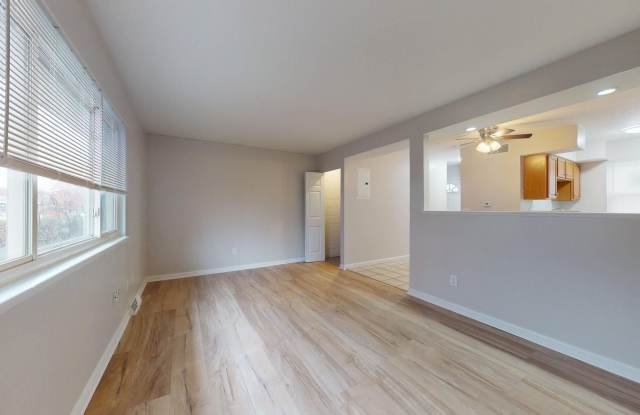 Elyria - updated 3 bed/1 bath townhouses for rent! photos photos