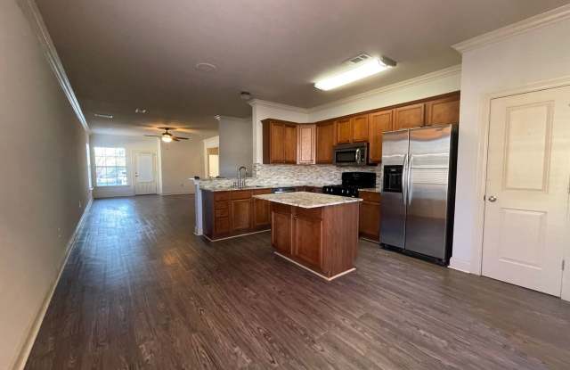 Spacious 3 Bedroom Condo in a Gated Community photos photos