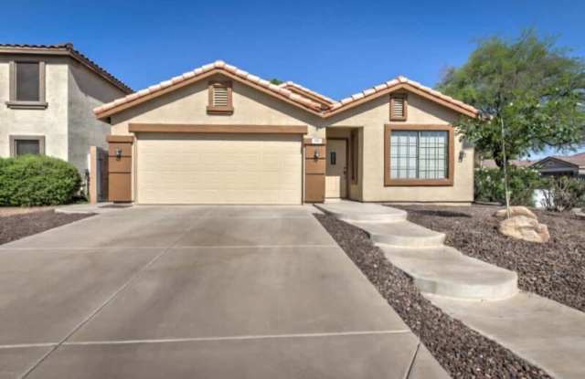 711 S Roca St photos photos