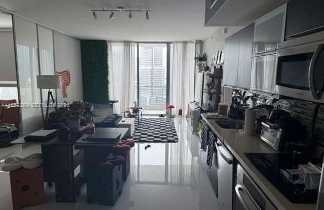 90 SW 3rd St # 3203 (A11982263) photos photos