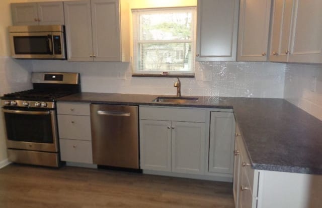 446 Woodglen Ct - 446 Woodglen Court, Columbus, OH 43214