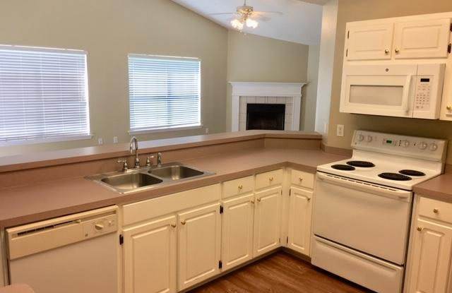 2279 Whispering Pines Boulevard Gallery 4