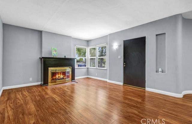 6217 Farmdale Avenue Gallery 2