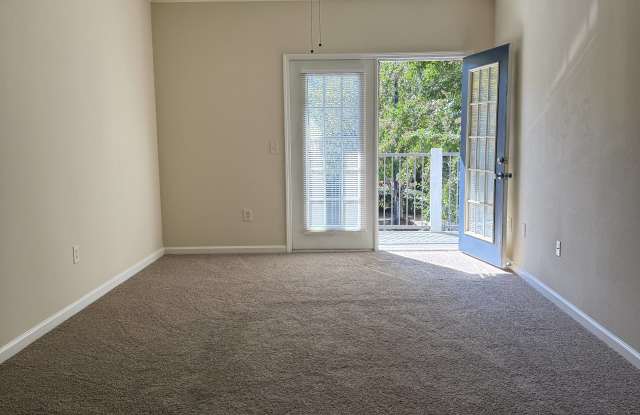 600 Vista Lake Dr Apt 201 Gallery 1
