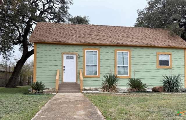 710 W Avenue D - 710 West Avenue D, Belton, TX 76513
