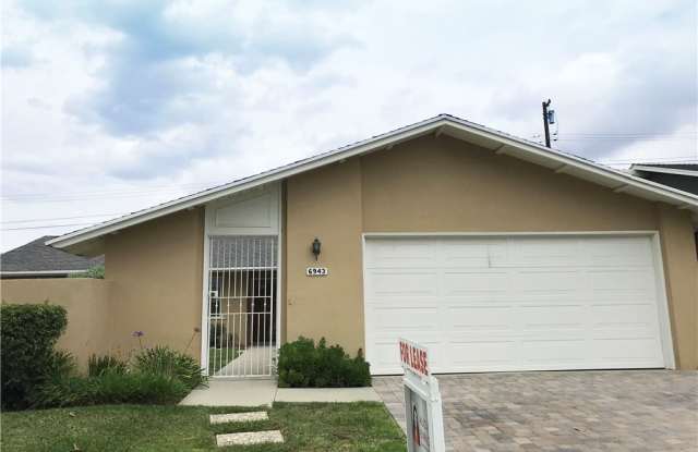 6943 Brookford Drive Gallery 4