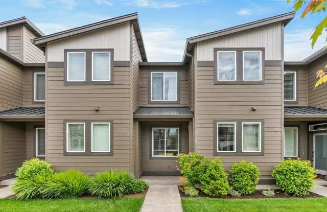 Beautiful Contemporary Architectural Gem in the Rosedale Parks Neighborhood Community with Seasonal Pool and Fitness Center Included! photos photos