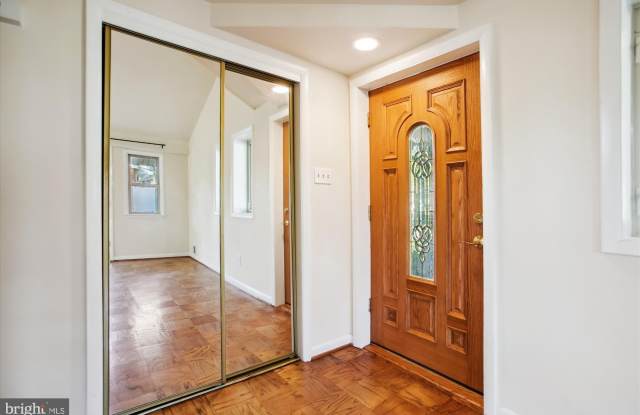 8509 CYRUS Place Gallery 2