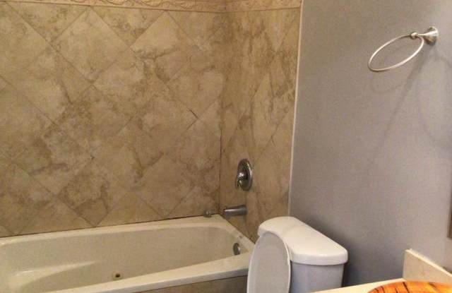 6612 South Kenwood Ave. - 6612 South Kenwood Avenue, Chicago, IL 60637