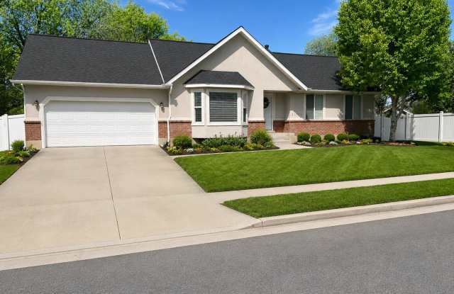 Spacious 5-Bedroom Home in Prime Lehi Location photos photos
