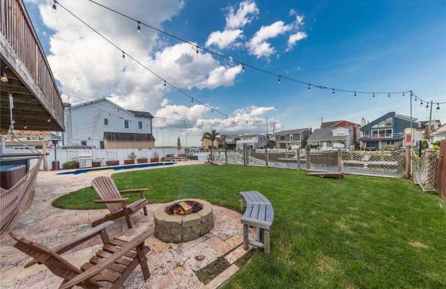 610 E Bay Drive Gallery 4