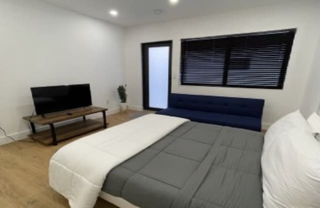 730 14th pl Miami Beac - 730 14th Place, Miami Beach, FL 33139
