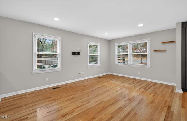 1112 Stonehedge Avenue Gallery 2