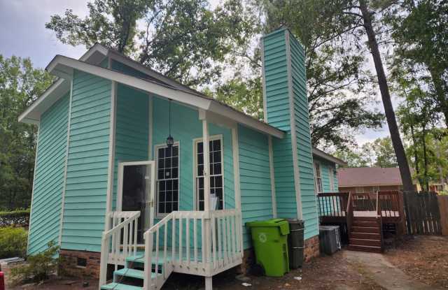 Beautiful 3-Bedroom Home in Convenient Harbison Location! photos photos