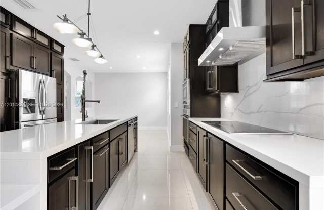 8741 NW 111th Ct - 8741 Northwest 111th Court, Doral, FL 33178