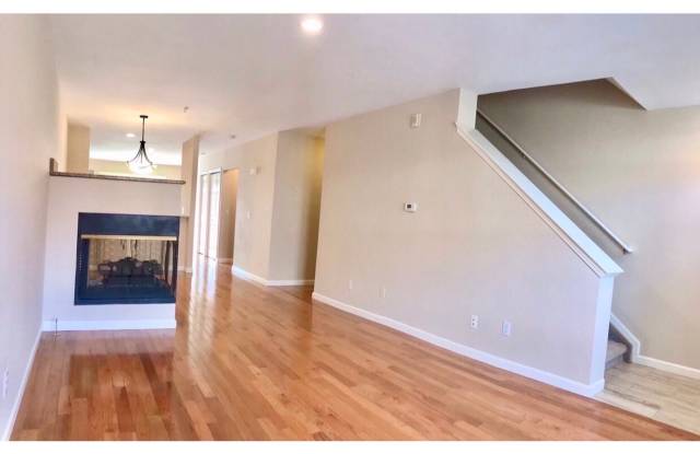 3288 Newbury Pl Gallery 4