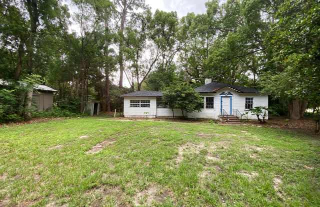 Comfortable 3BR Home Minutes from UF and Midtown photos photos