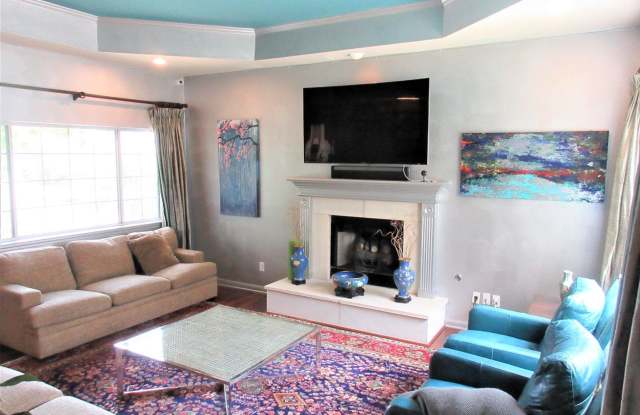 Furnished 3-bedroom in Travis Heights with Downtown Views! photos photos