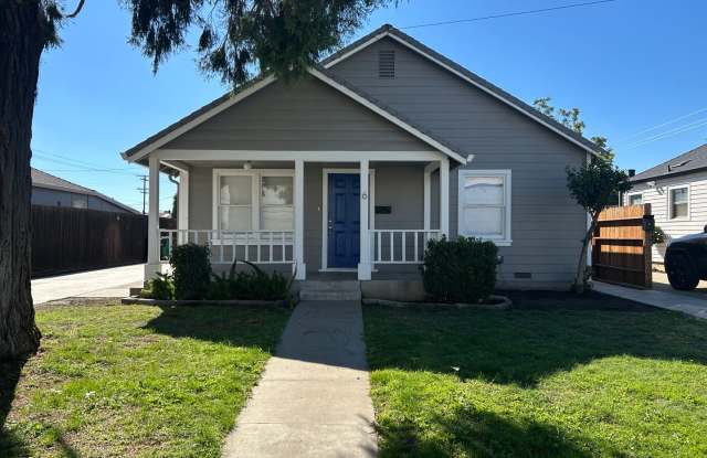 Newly Updated 2 Bed/1 Bath Home photos photos