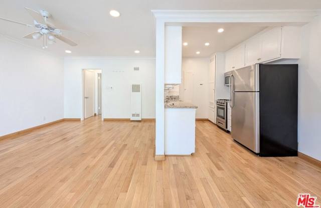 1037 Euclid St photos photos