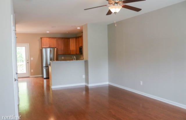 153 Longwood Dr Gallery 3