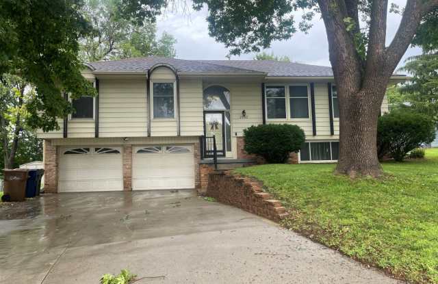 Home For Rent Bellevue. Gallery 1