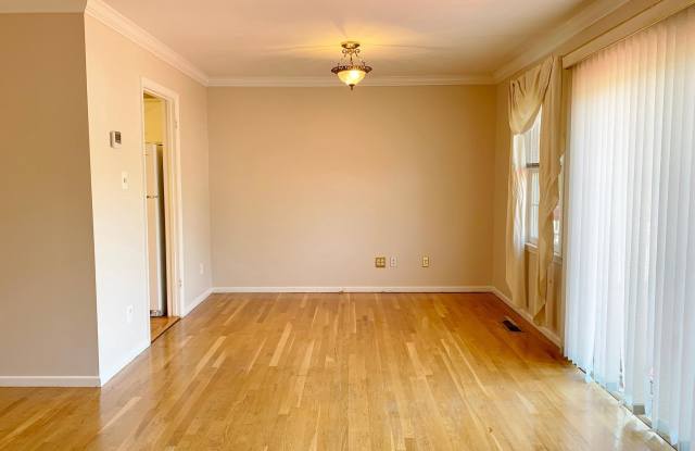 5418 CALSTOCK COURT Gallery 4