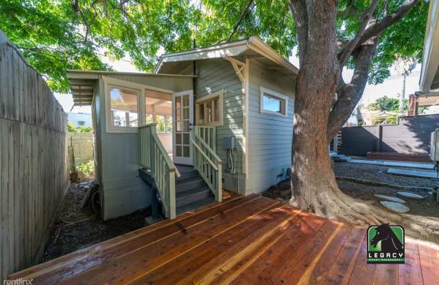 639 North La Fayette Park Place Gallery 2