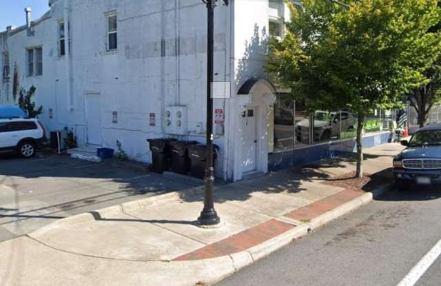 318 BRADDOCK Street S unit: 3 photos photos