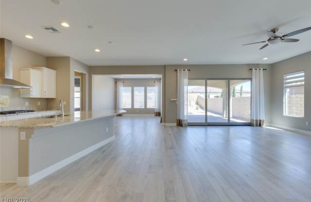 11822 Spadari Court Gallery 4