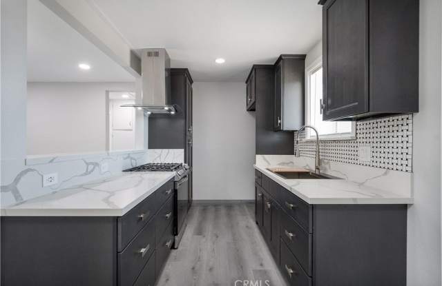 3630 Russell Street photos photos