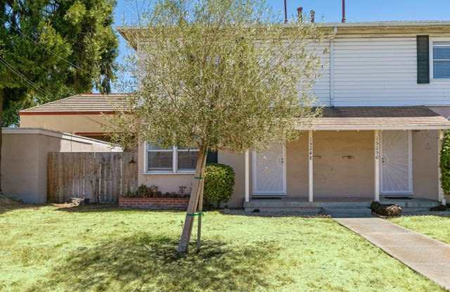 445 Thornally Drive Unit C12 Gallery 4