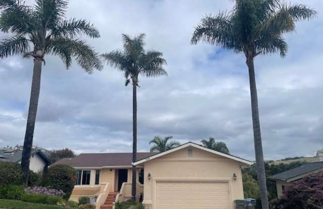 Charming 3 Bedroom 2.5 Bath home in Pismo Heights - 328 Valley View Drive, Pismo Beach, CA 93449